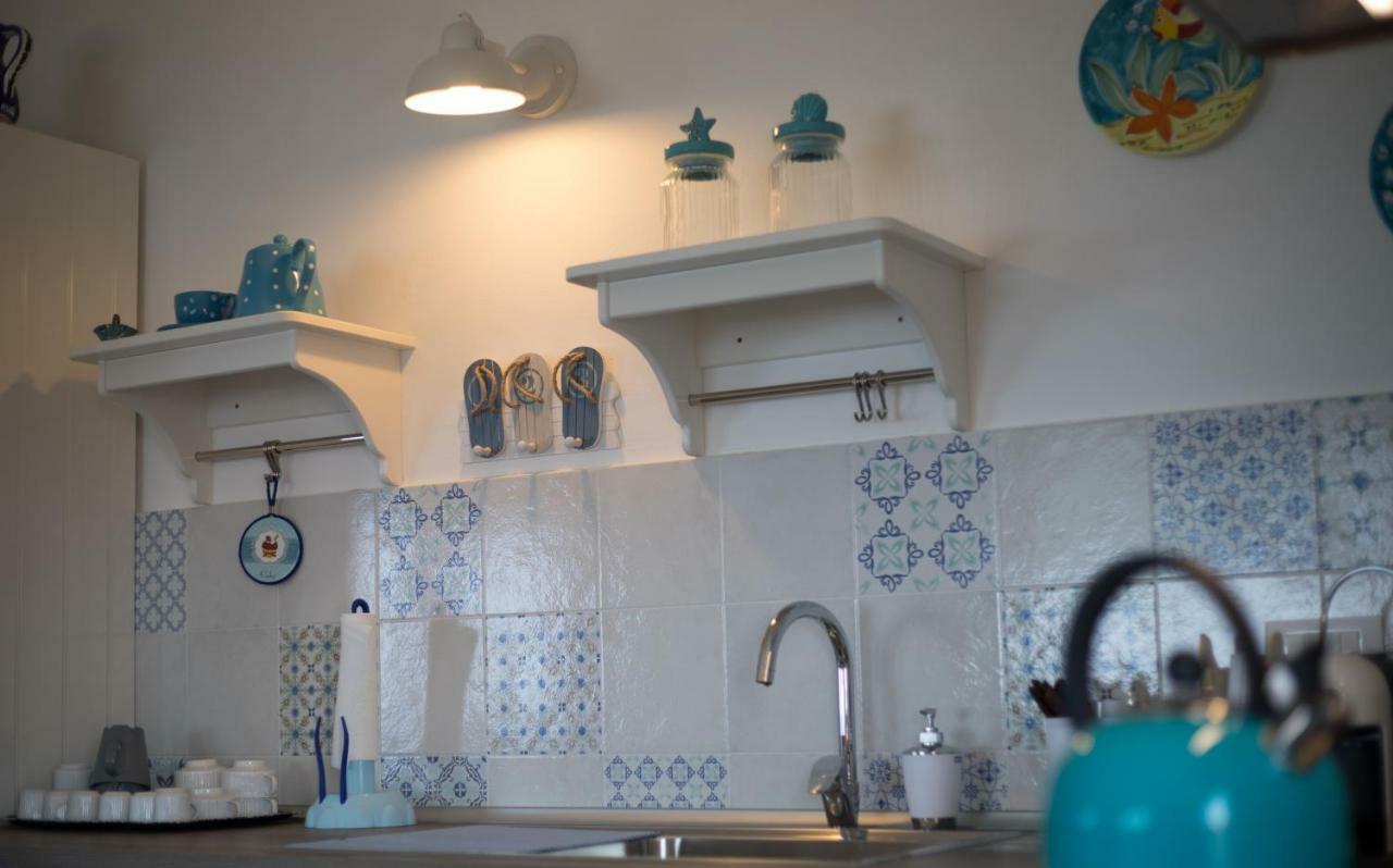 Blue House By Perry-holiday Apartment